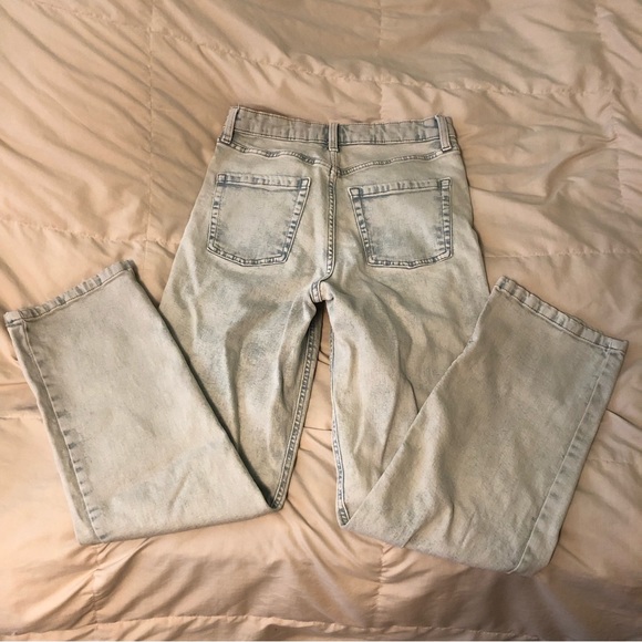 Straight leg high rise jeans - Picture 9 of 10